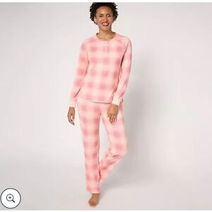 💗 NWT- Muk Luks Women's Pink Plaid Pajama Set- size Medium 💗